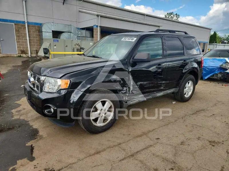 2011 Ford ESCAPE photo