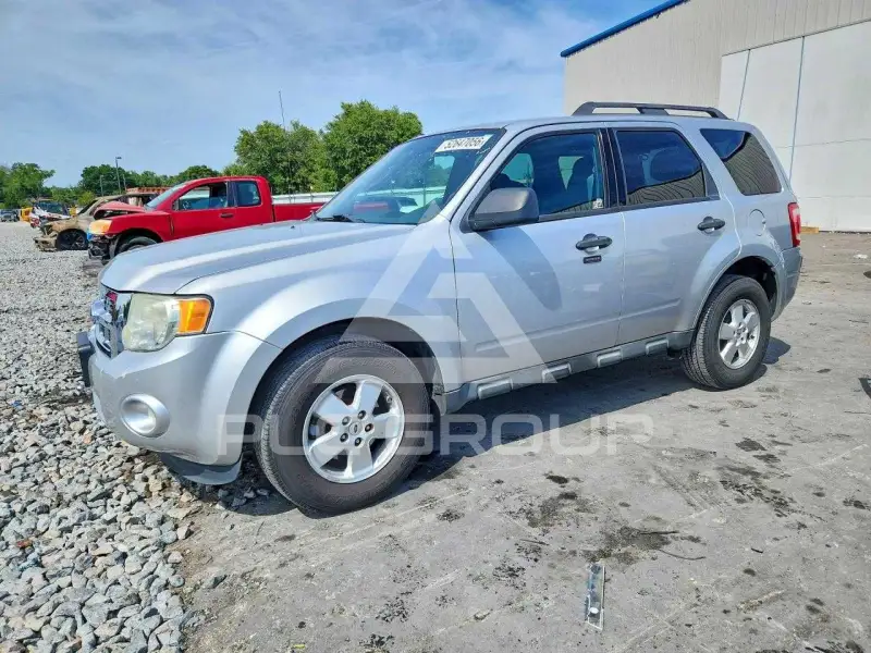 2011 Ford ESCAPE photo