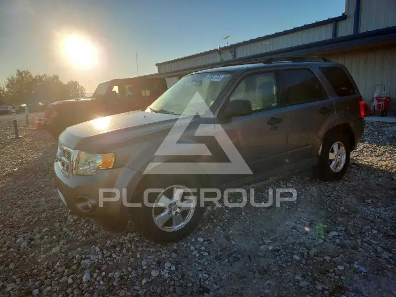 2011 Ford ESCAPE photo