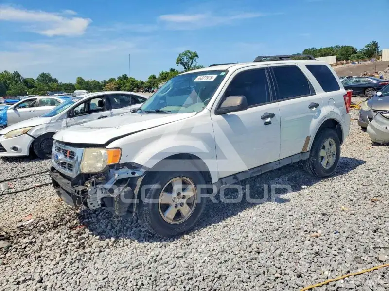 2011 Ford ESCAPE photo
