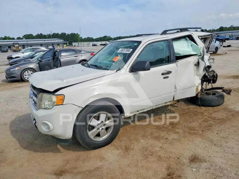 2011 Ford ESCAPE photo