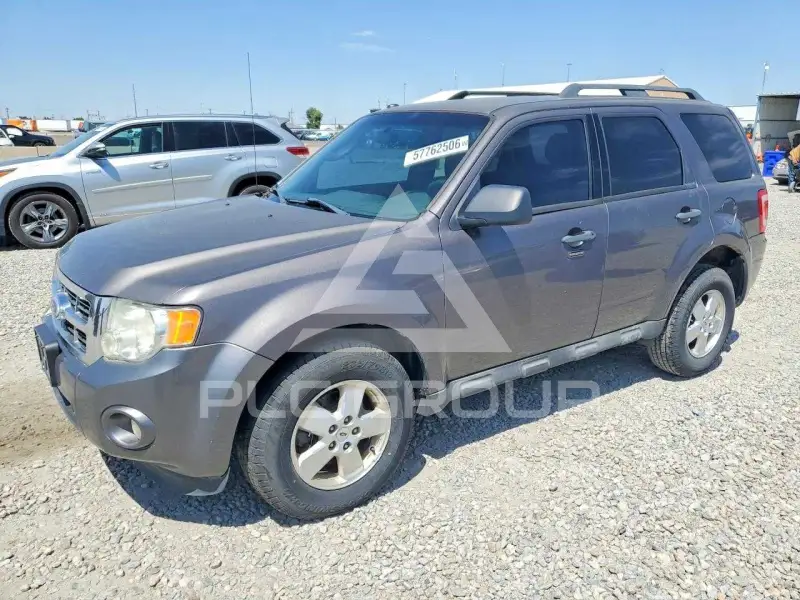 2011 Ford ESCAPE photo