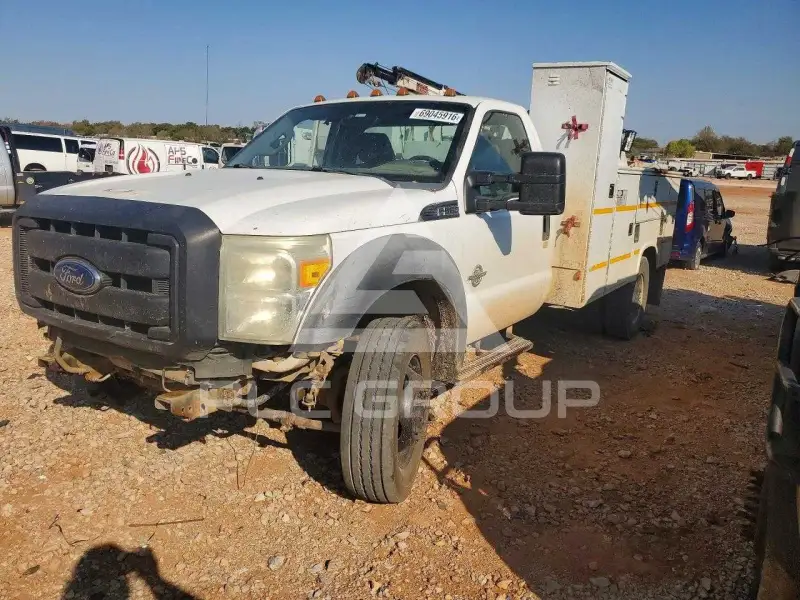 2011 Ford F-550 photo