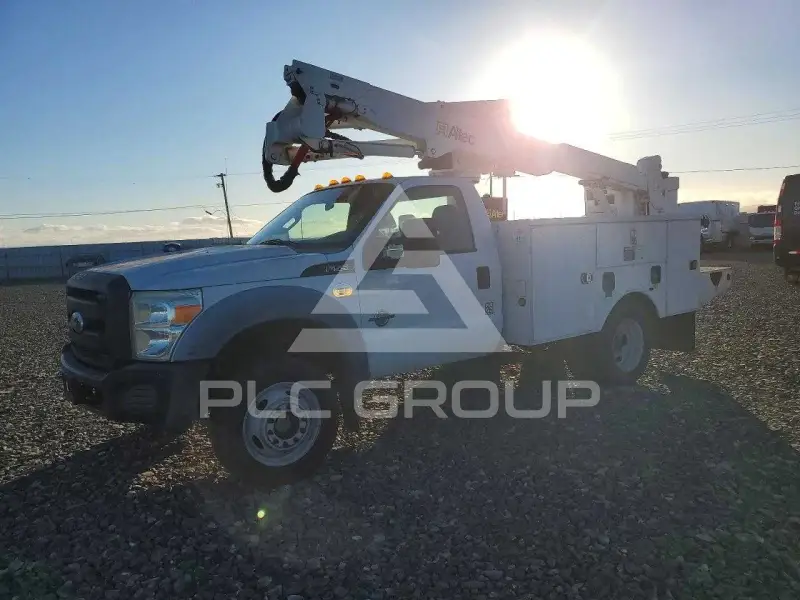 2011 Ford F-550 фото