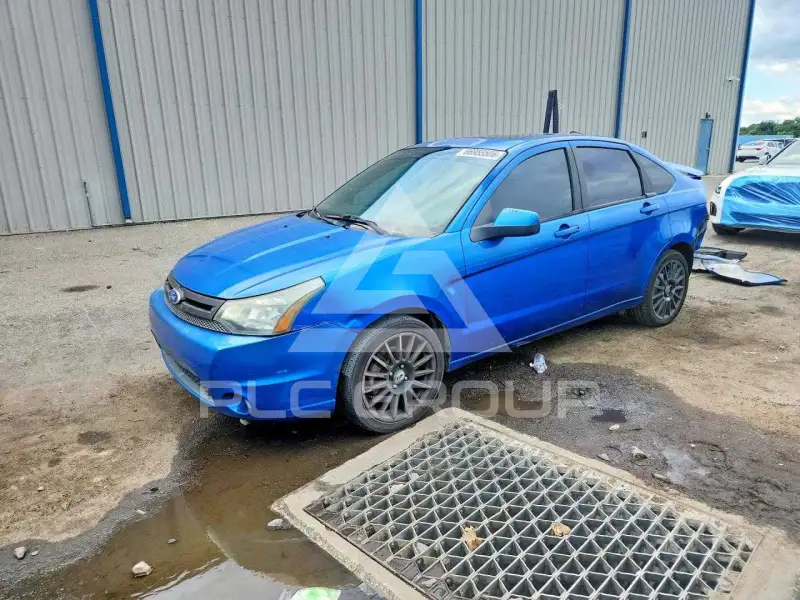 2011 Ford FOCUS photo