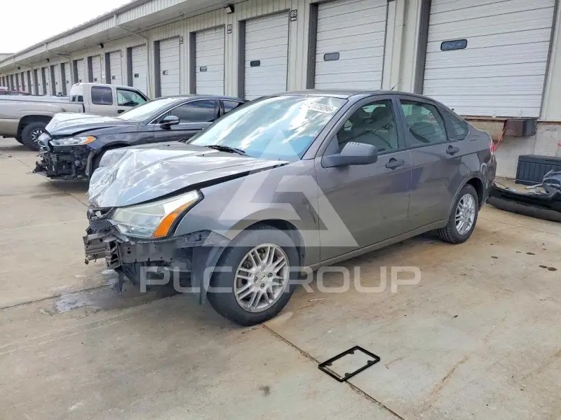 2011 Ford FOCUS photo