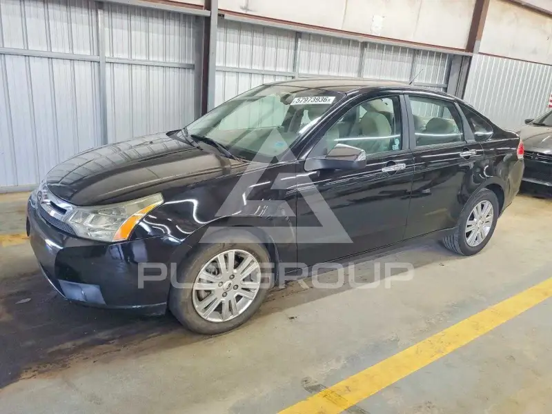 2011 Ford FOCUS photo