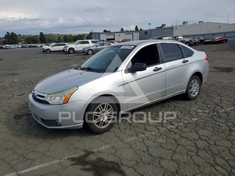 2011 Ford FOCUS photo
