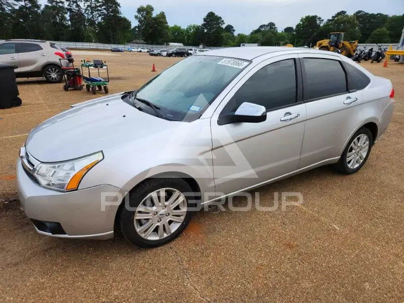 2011 Ford FOCUS фото