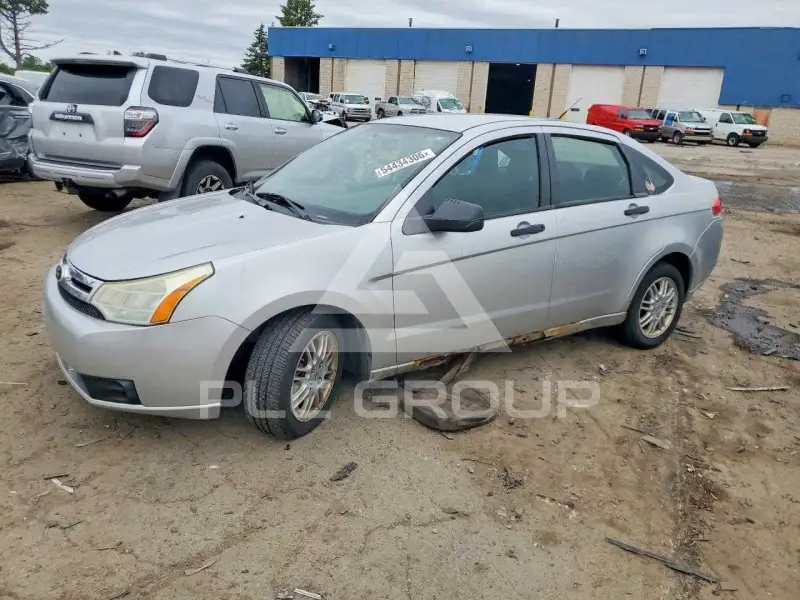 2011 Ford FOCUS photo