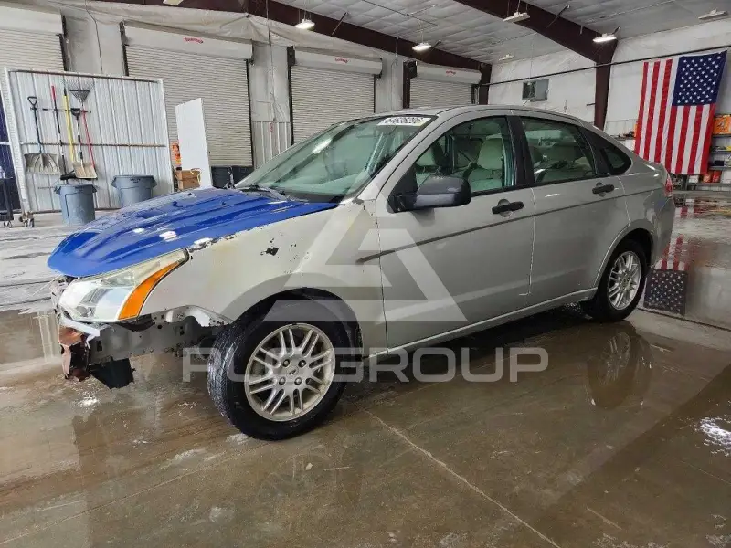 2011 Ford FOCUS photo
