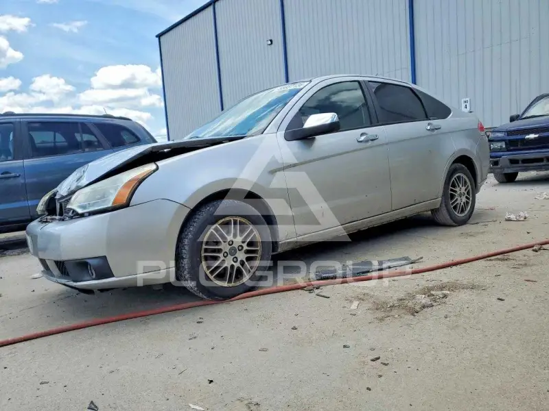 2011 Ford FOCUS фото