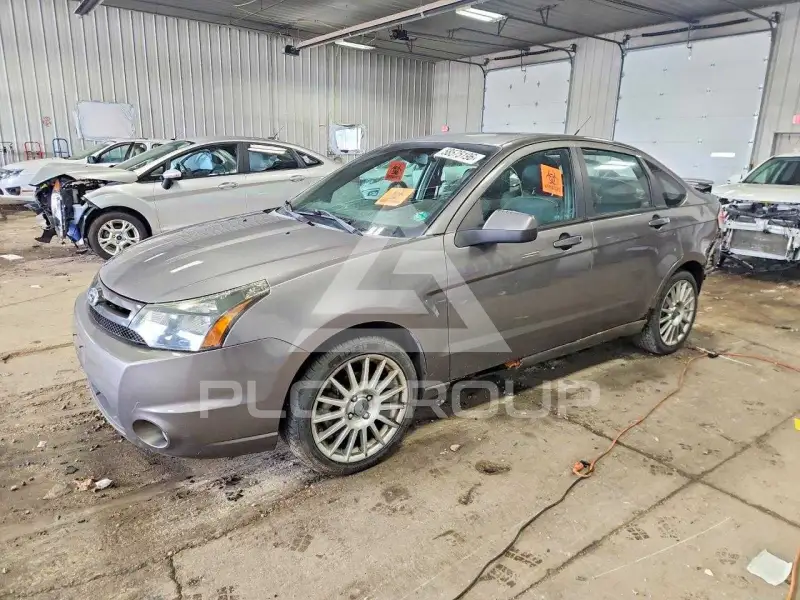 2011 Ford FOCUS photo