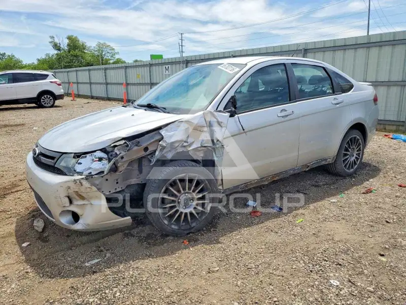 2011 Ford FOCUS photo