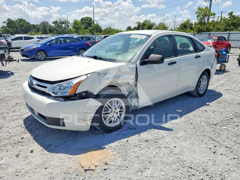 2011 Ford FOCUS photo
