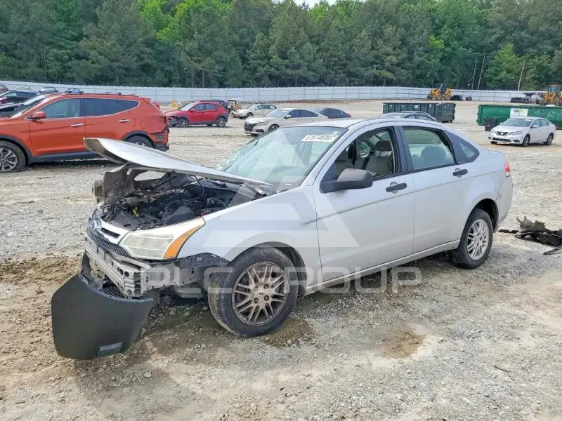 2011 Ford FOCUS photo