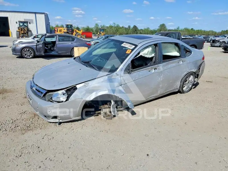 2011 Ford FOCUS photo