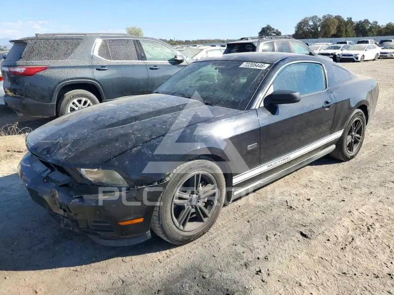 2011 Ford MUSTANG photo