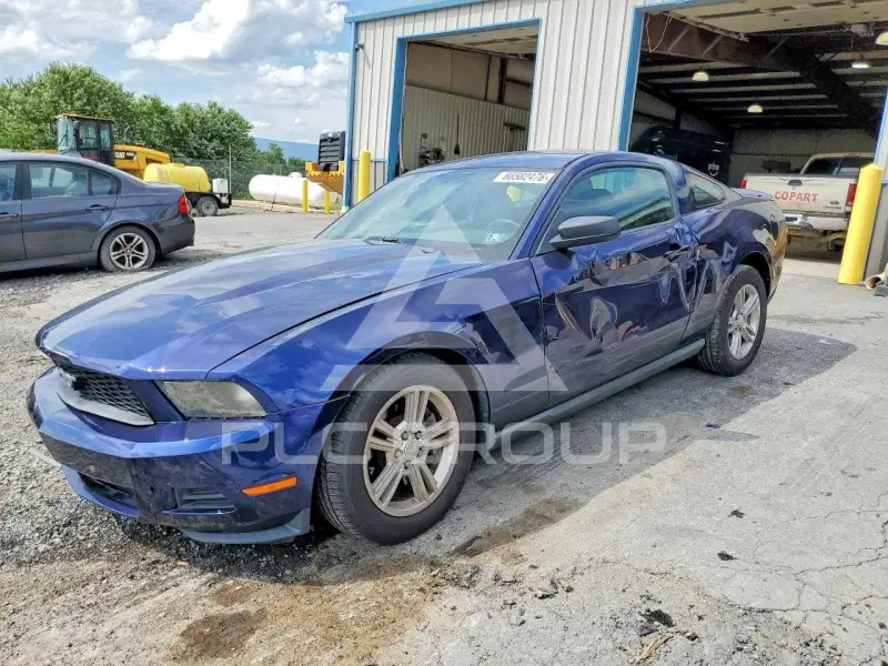 2011 Ford MUSTANG фото