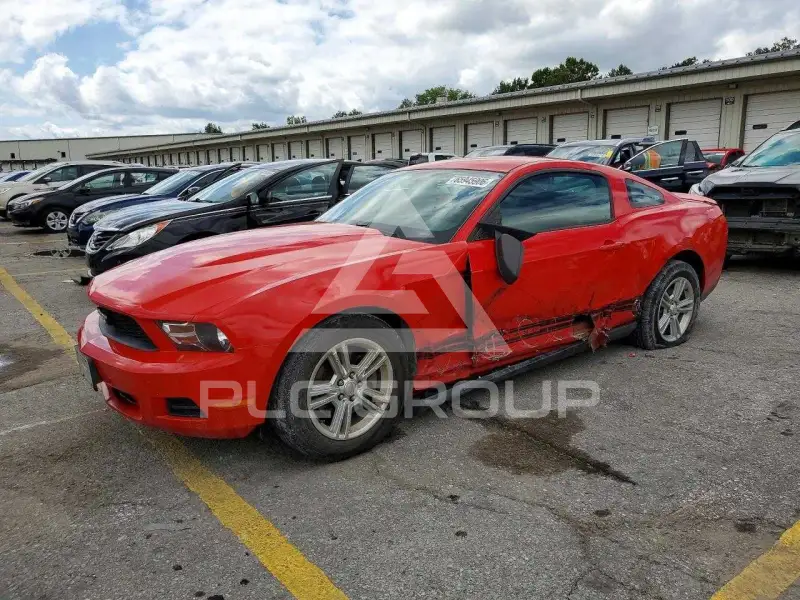 2011 Ford MUSTANG photo