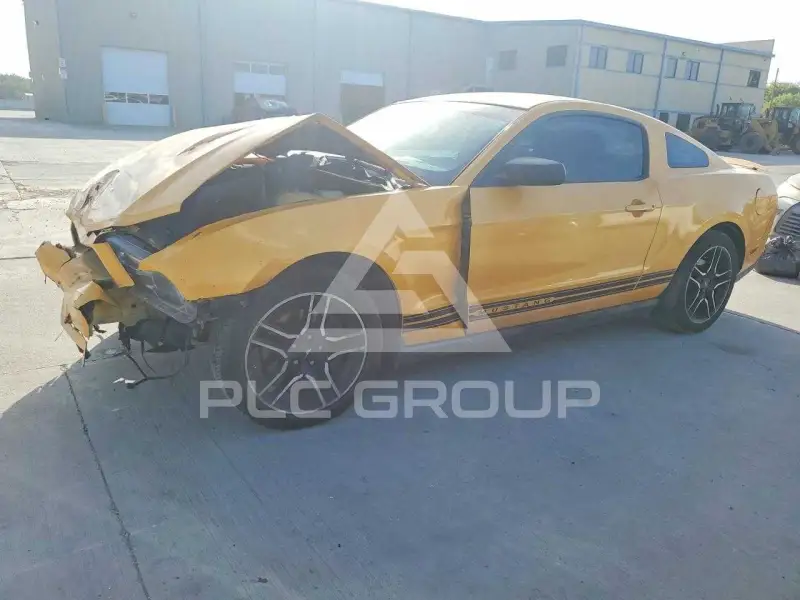 2011 Ford MUSTANG фото