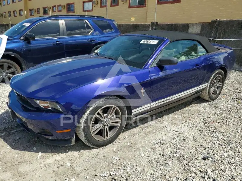 2011 Ford MUSTANG photo