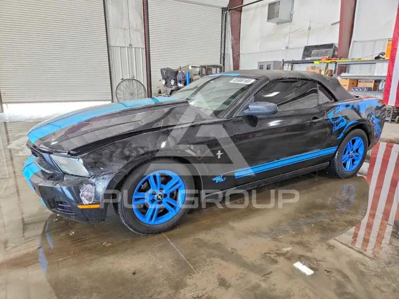 2011 Ford MUSTANG фото