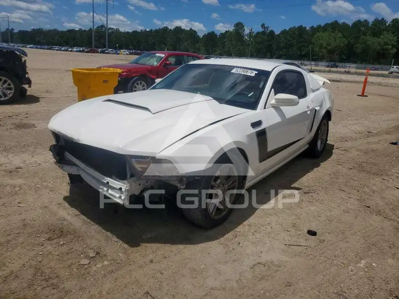 2011 Ford MUSTANG фото