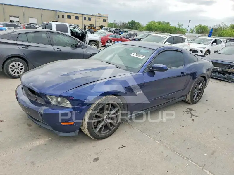 2011 Ford MUSTANG фото