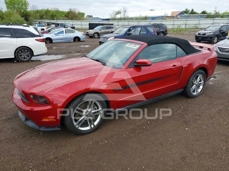 2011 Ford MUSTANG фото