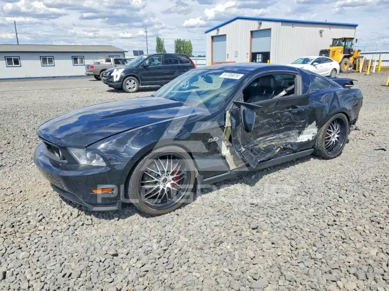 2011 Ford MUSTANG фото