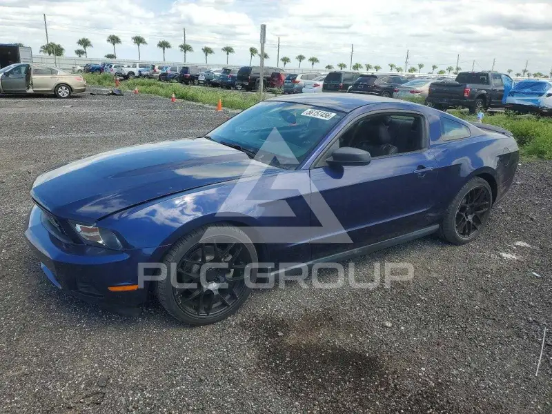 2011 Ford MUSTANG фото