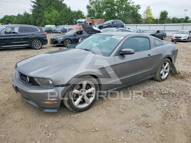 2011 Ford MUSTANG photo
