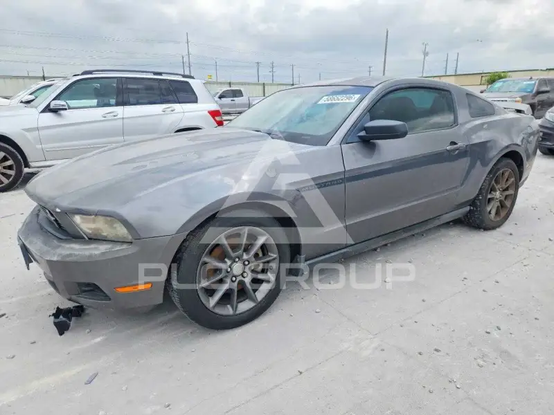 2011 Ford MUSTANG фото