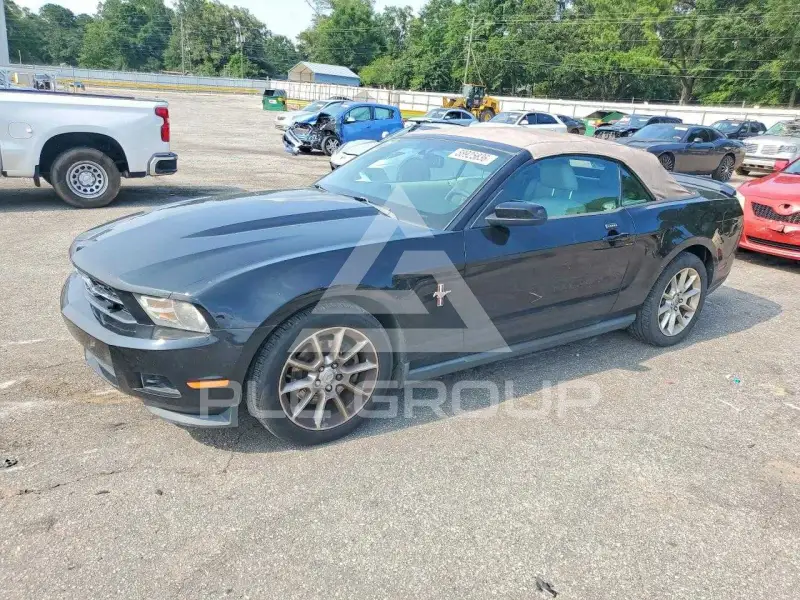 2011 Ford MUSTANG фото