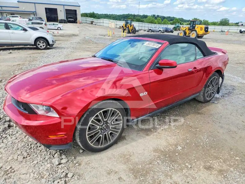 2011 Ford MUSTANG фото