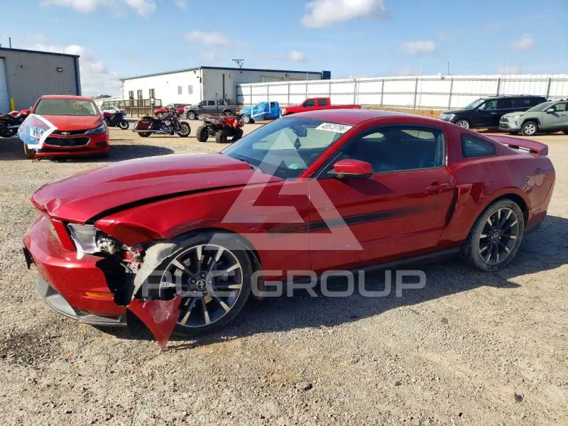 2011 Ford MUSTANG фото