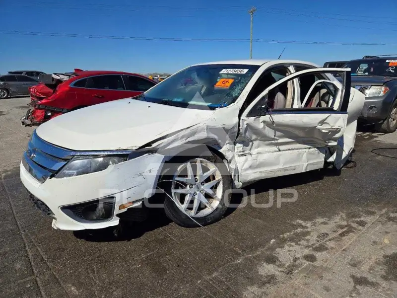 2011 Ford FUSION фото