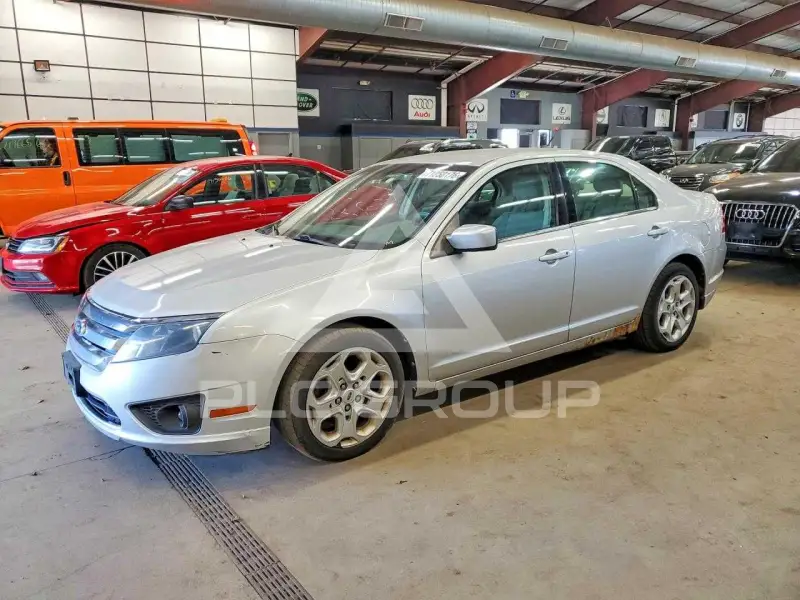 2011 Ford FUSION фото