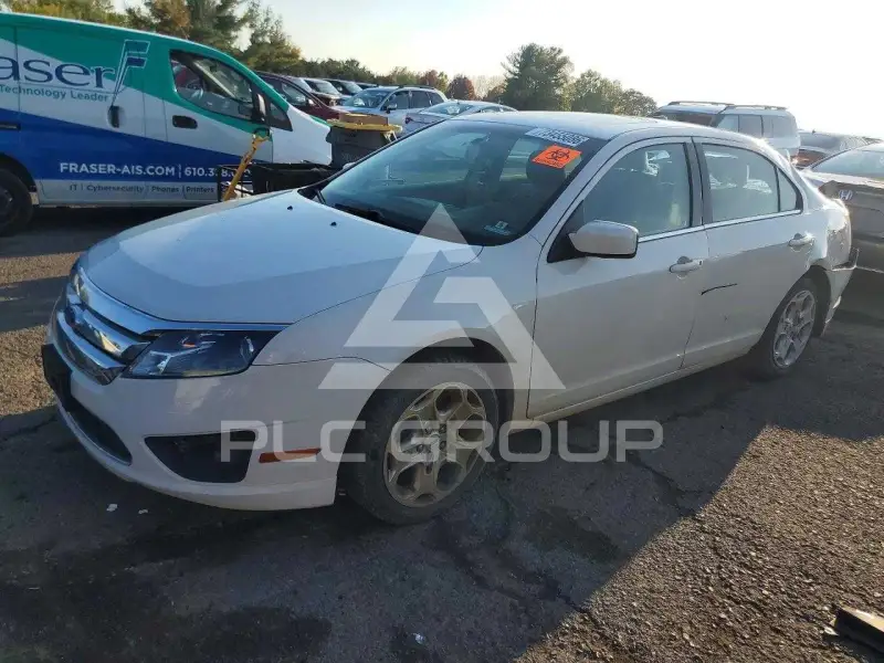 2011 Ford FUSION фото