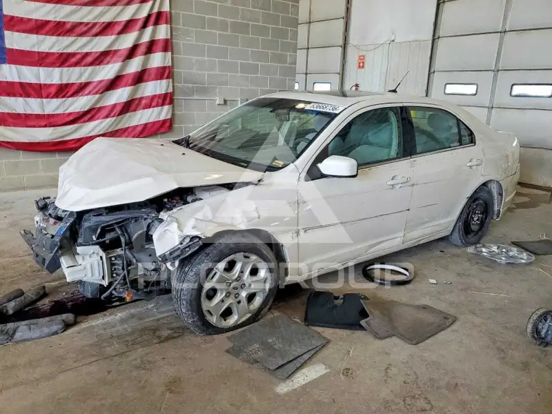 2011 Ford FUSION фото
