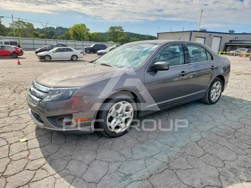 2011 Ford FUSION фото