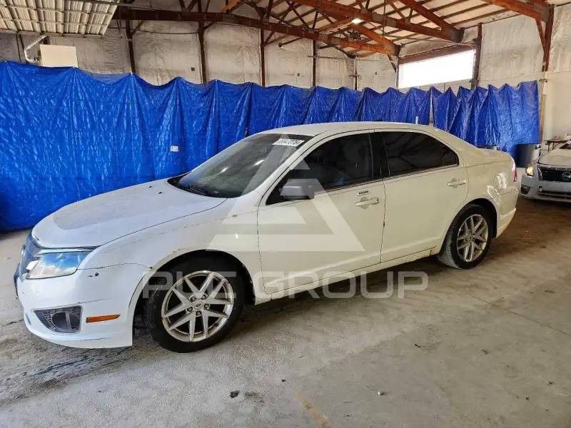 2011 Ford FUSION фото