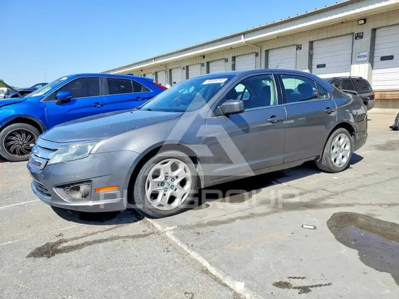 2011 Ford FUSION фото