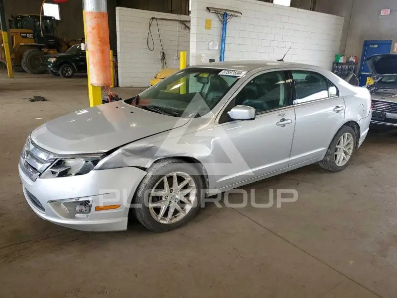2011 Ford FUSION фото