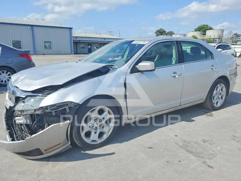 2011 Ford FUSION фото