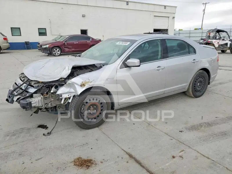 2011 Ford FUSION фото