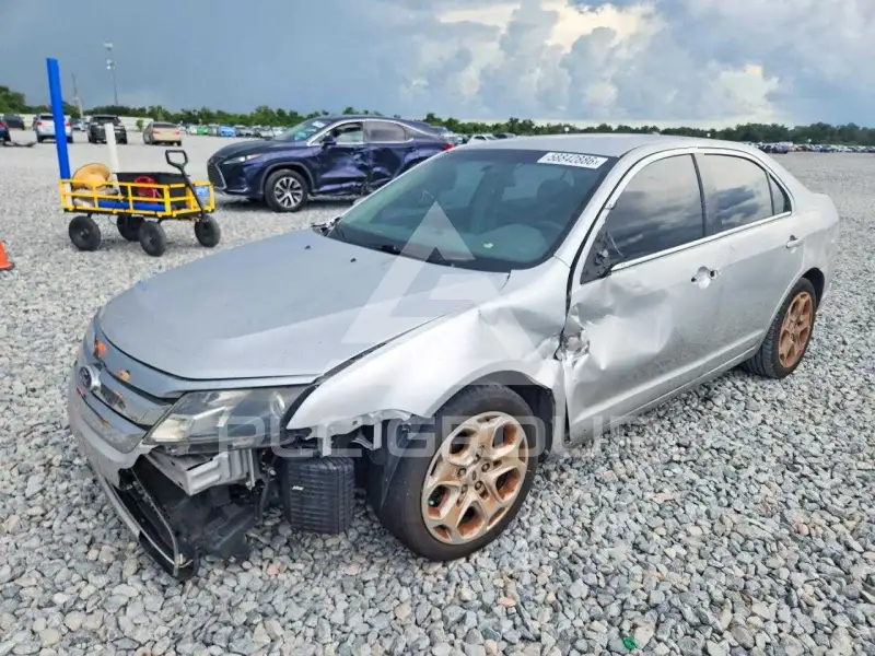 2011 Ford FUSION фото