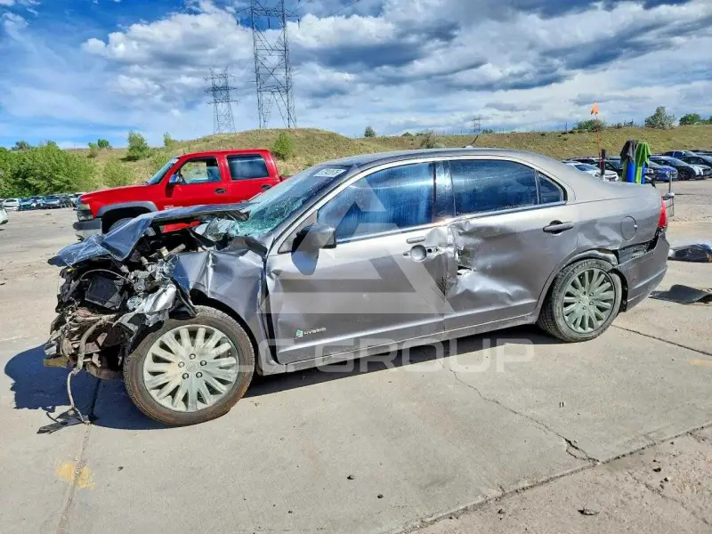 2011 Ford FUSION фото