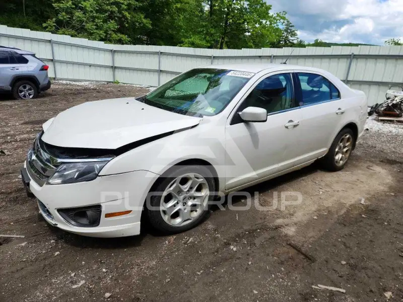 2011 Ford FUSION фото